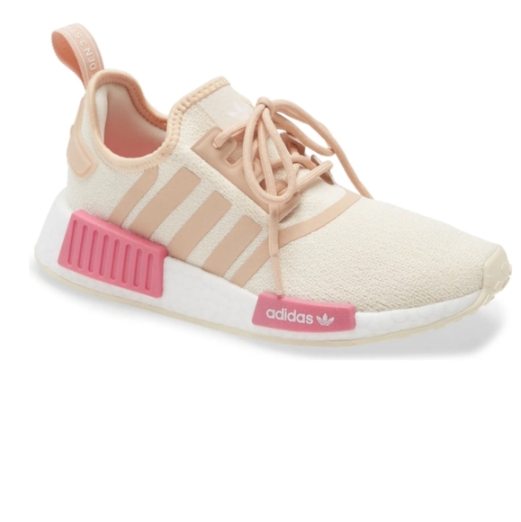 New Adidas NMD R1 Sneaker size 7.5 - Picture 1 of 5